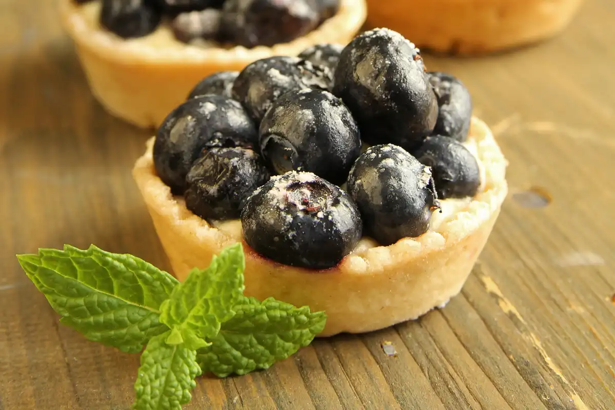 Top food to eat when skiing in the French Alps: Tarte aux Myrtilles