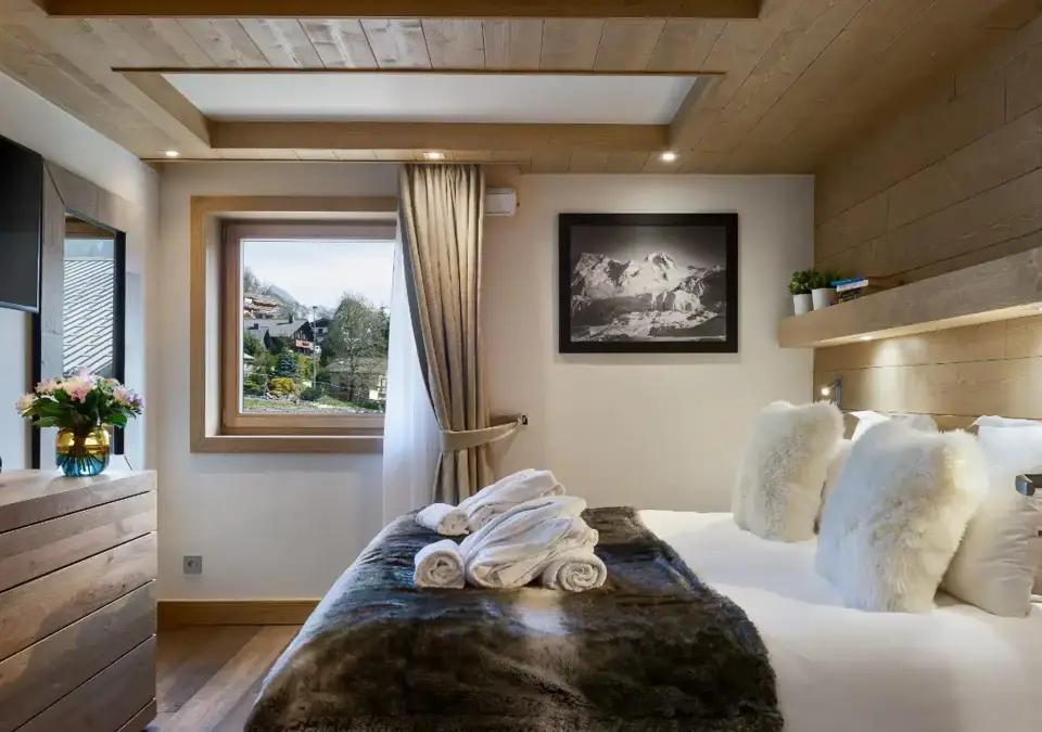 Annapurna (B203-3 bed 8STD), Les Gets (self catered apartments) OPT (8).jpg