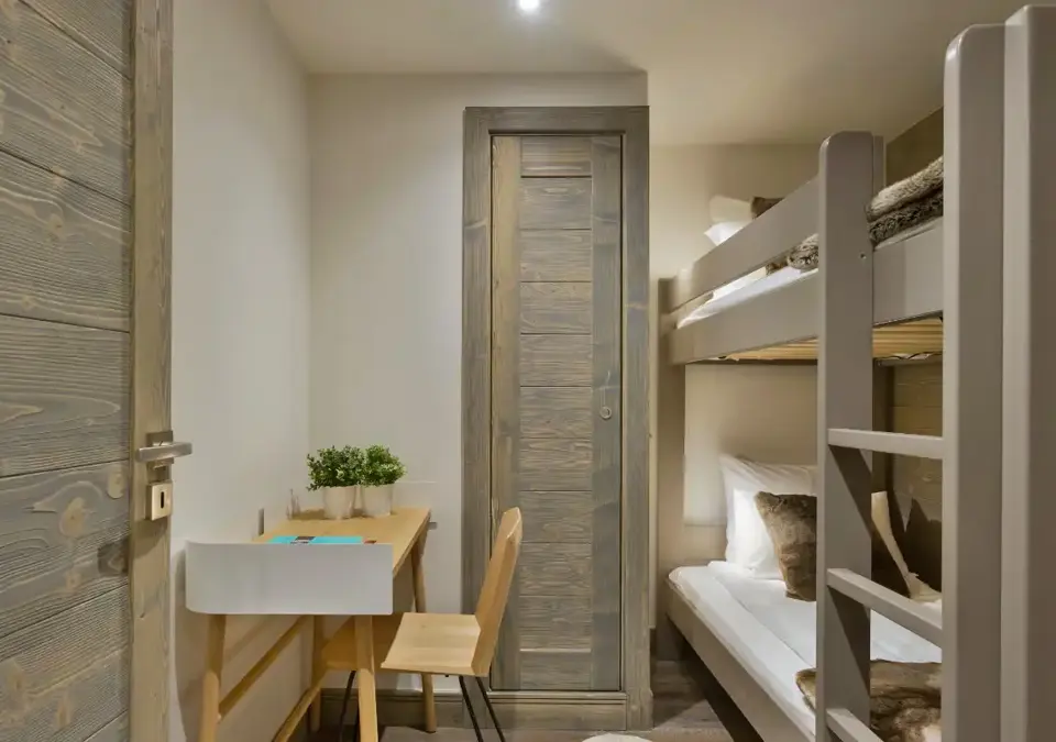 Annapurna (A204-2 bed 6), Les Gets (self catered apartments) OPT (6).jpg