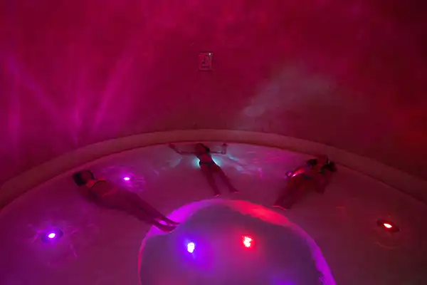 Les Grands Bains Monetier-les-Bains 2.jpg