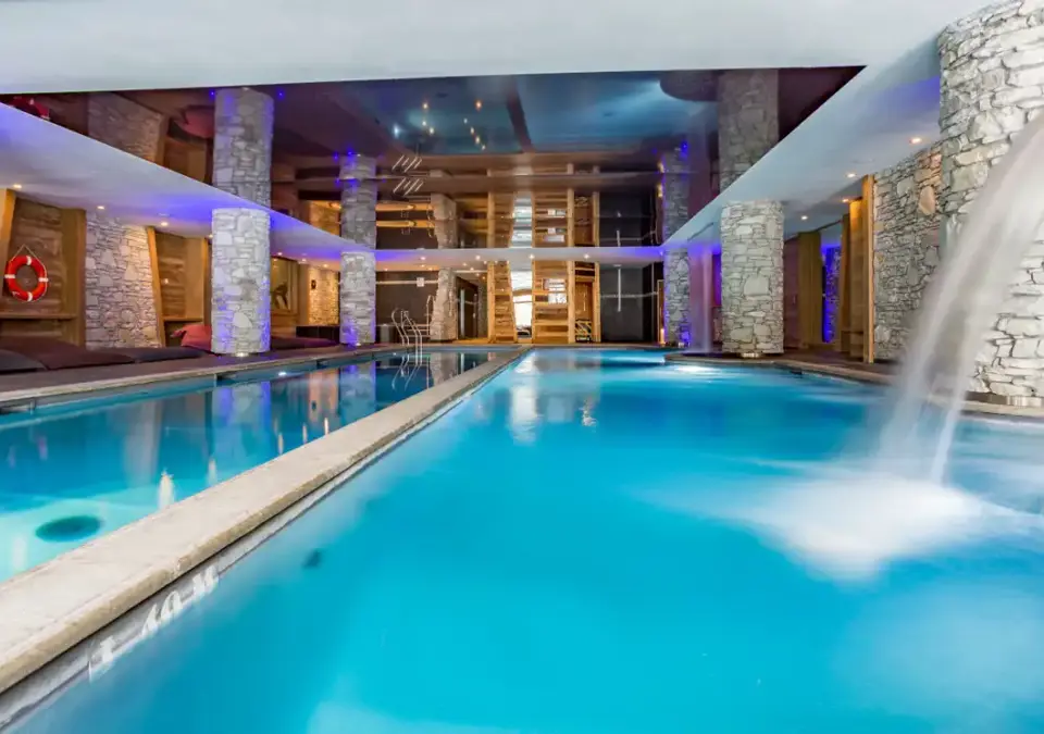 Santa Terra, Tignes les Brevieres (self catered apartments) - OPT (11).jpg