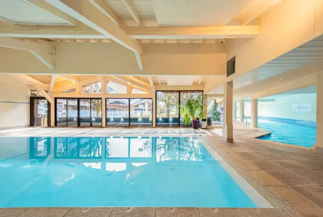 Hotel Le Cret-Morzine-Indoor pools (3).webp