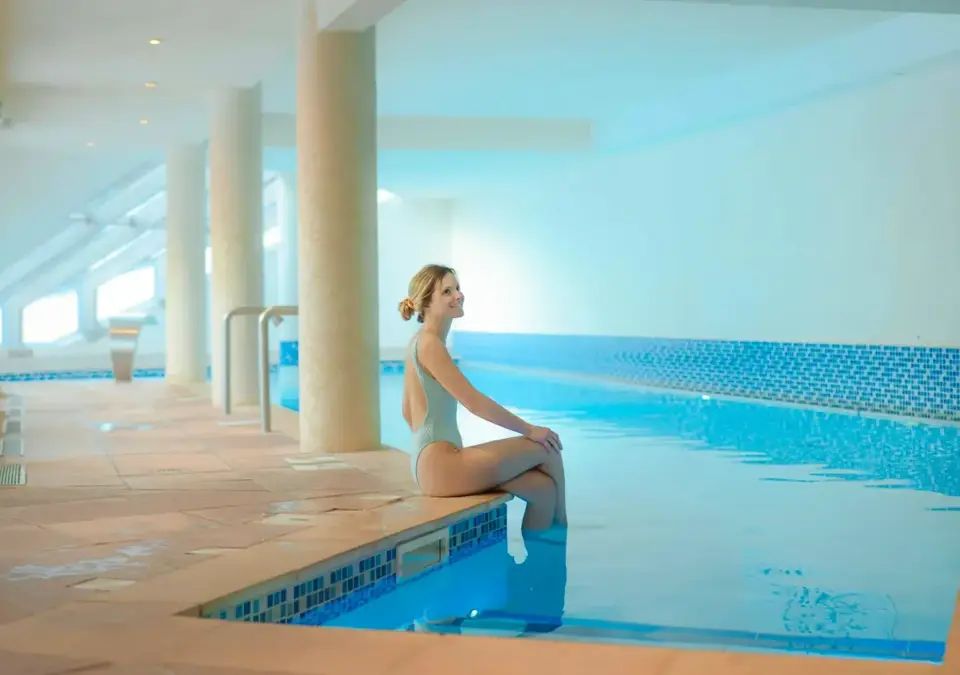 Hotel Le Cret-Morzine-Indoor pools (1).webp