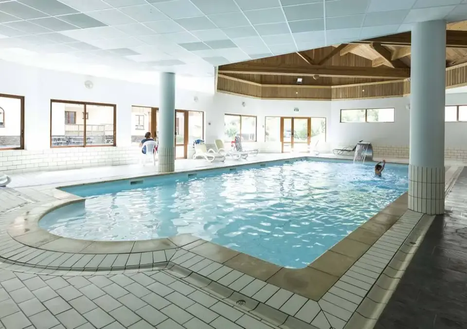 l'Oree des Piste-St Sorlin d'Arves-Indoor pool (1).webp