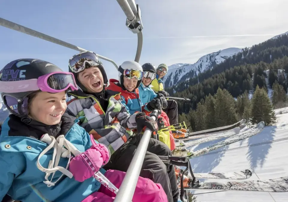 Samoens-Grand Massif-Chairlift.webp