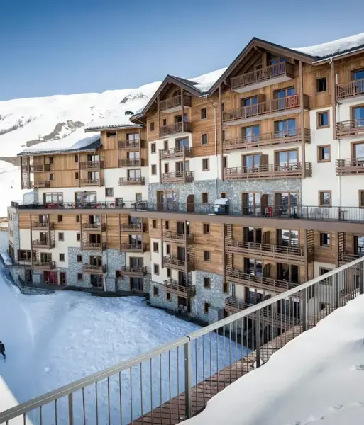 Le Cœur des Loges, Les Menuires (self catered apartments) - Exterior shot (©ManuReyboz)
